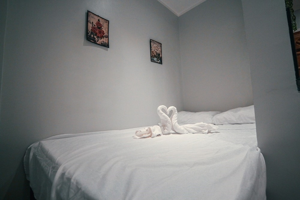 Deluxe Studio Suite photo 2