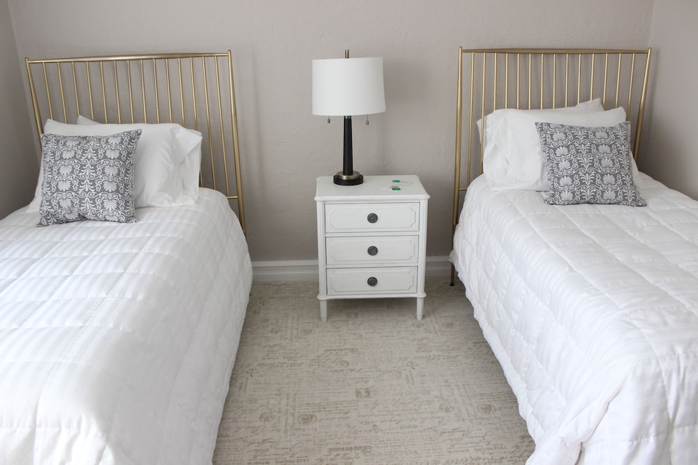 Luxury Suite, 2 Bedrooms, Kitchenette photo 3