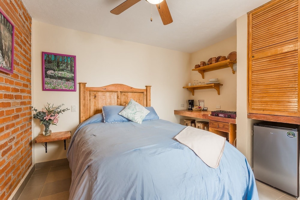 Economy Double Room (El Rincon Ingles) photo 1