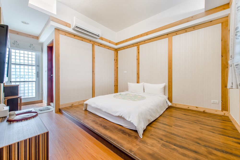 Double Room - Photo 1