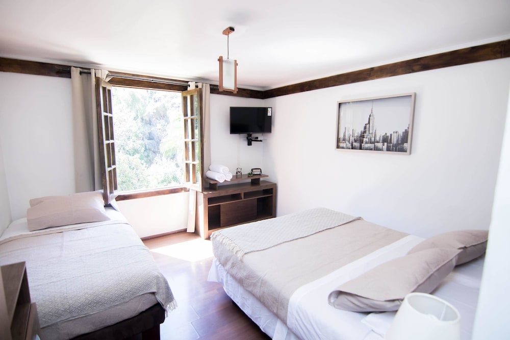 Triple Room (9)