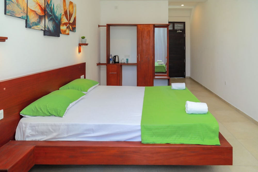 Basic Triple Room photo 2