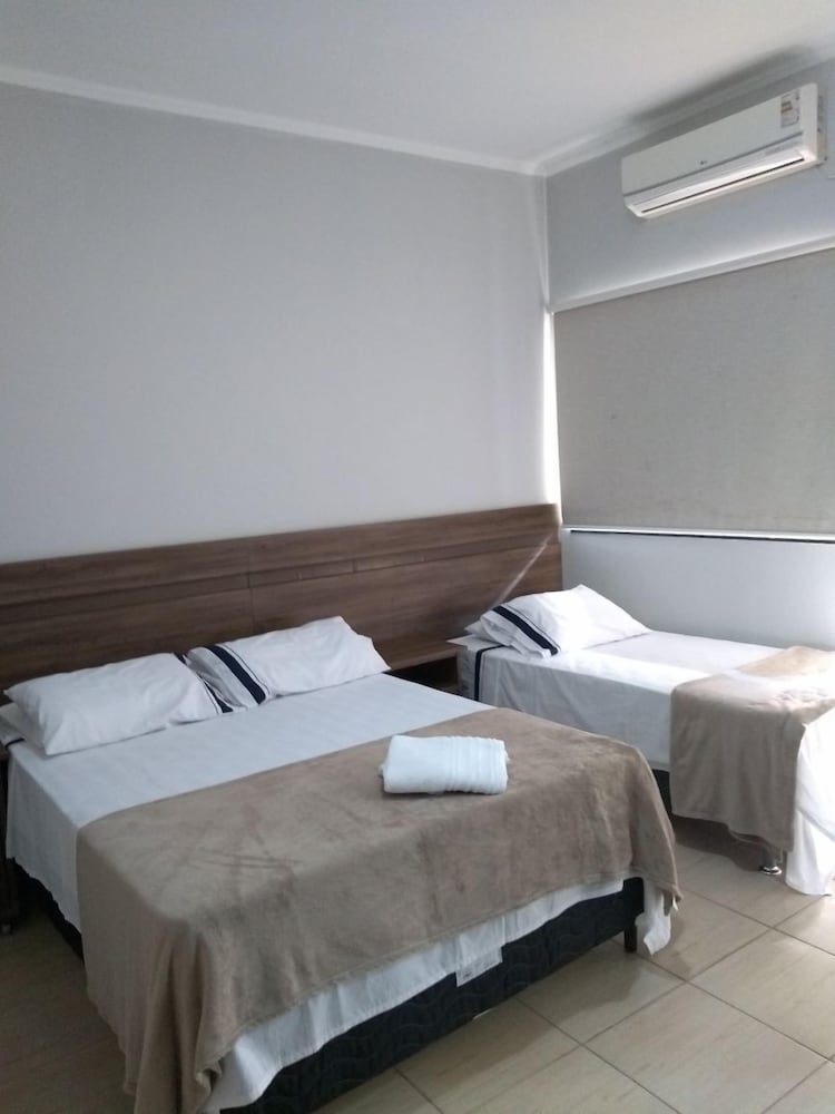 Economy Twin Room photo 1