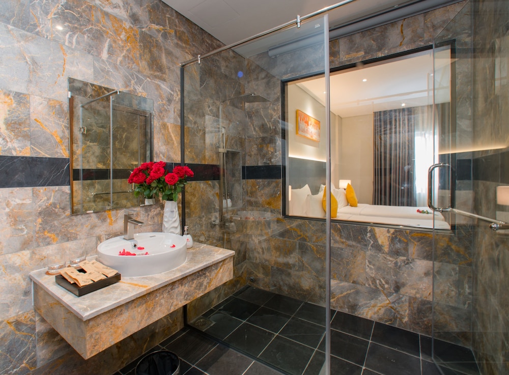 Premier Double or Twin Room photo 3