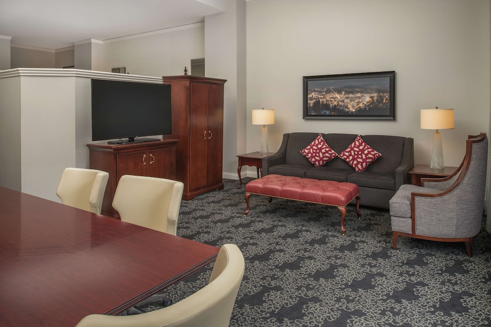 King Conference Suite