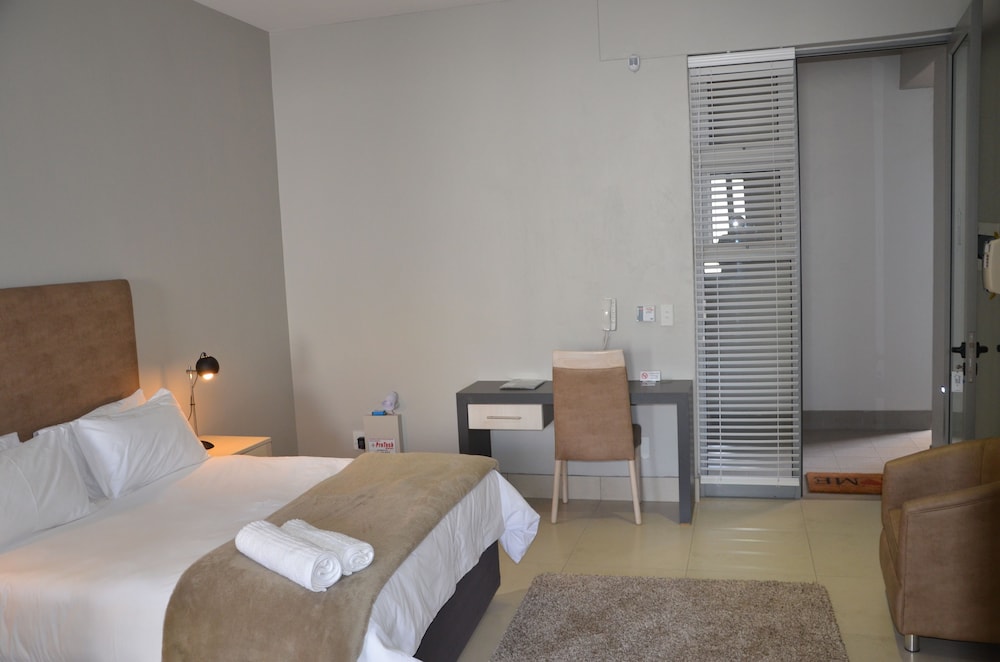 Comfort Double Room, 1 Queen Bed photo 3