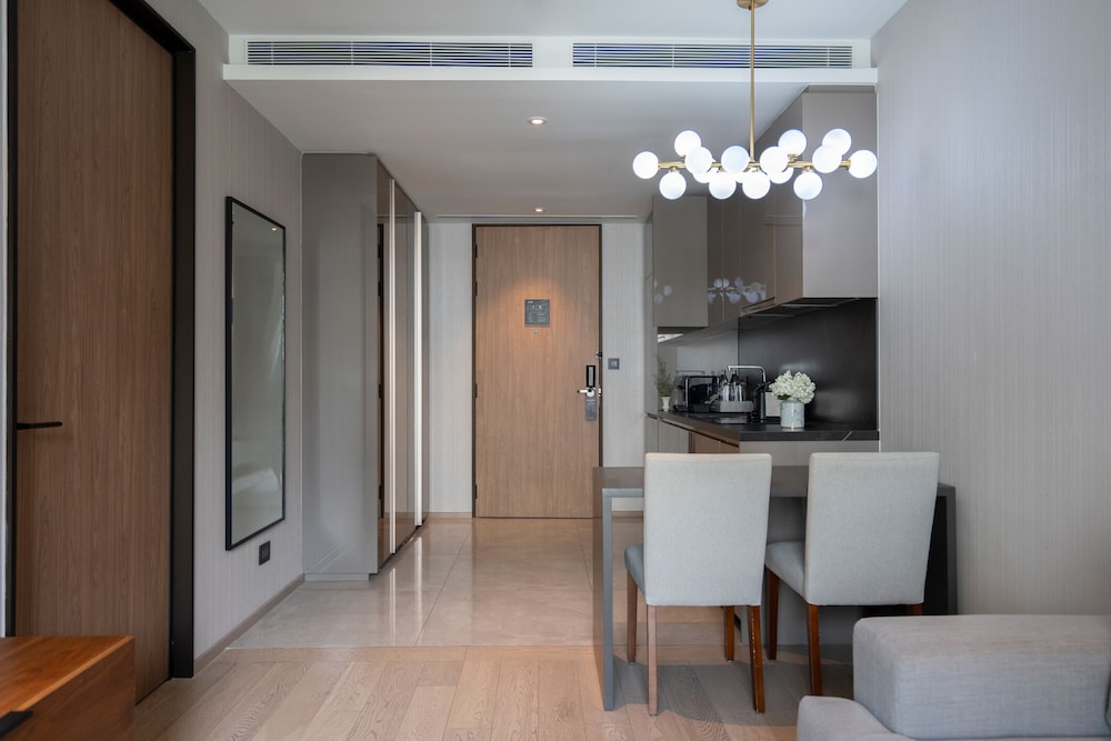 Superior - One Bedroom Suite photo 3
