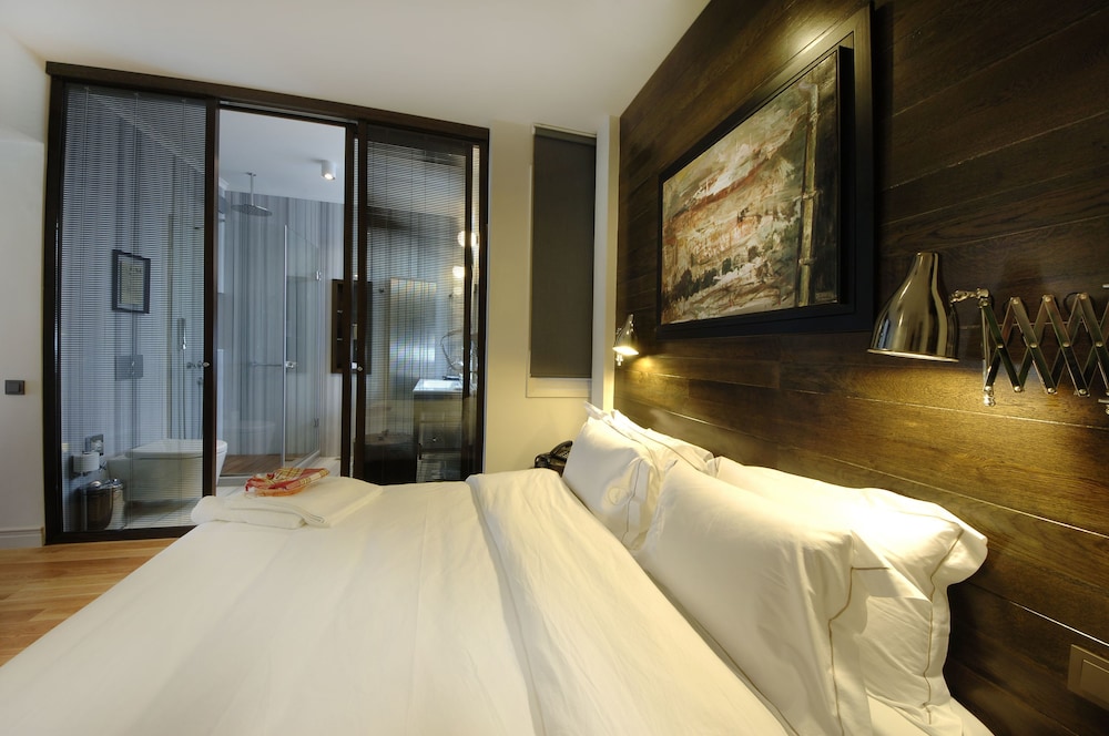 Budget Double Room (Breakfast Excluded) photo 2