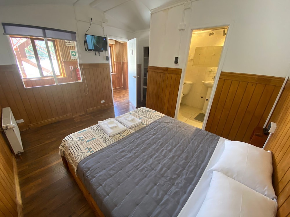 City Double Room, 1 Queen Bed, Ensuite photo 1