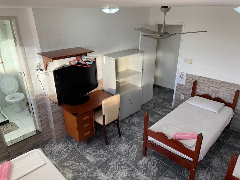 Basic Quadruple Room photo 3