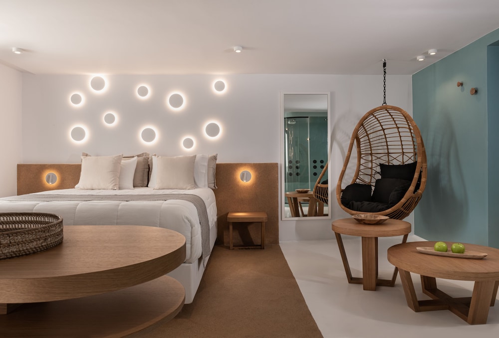 Standard Suite (Atalanta Semi-basement, Steam Bath, Indoor Heated Plunge Pool)