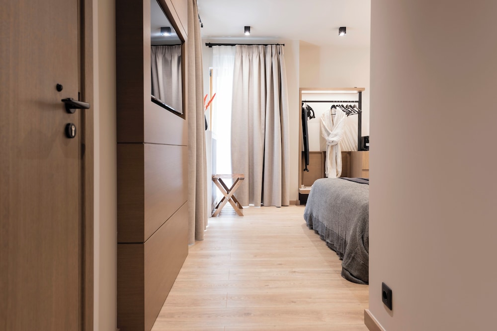 Comfort Room photo 3