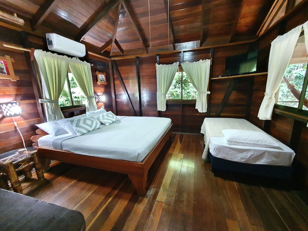Family House, Multiple Beds, Kitchen, Garden View photo 2