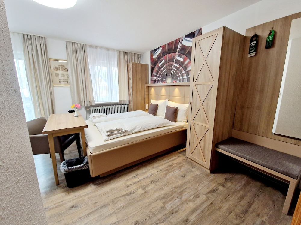 Triple Room, Private Bathroom - Photo 1