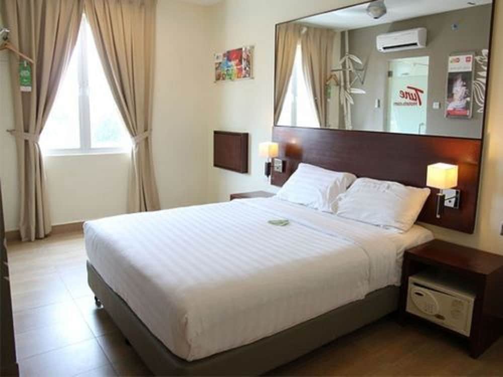 Double Room (High Floor)