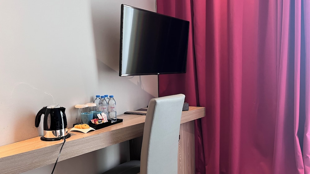 Deluxe Twin Room photo 3