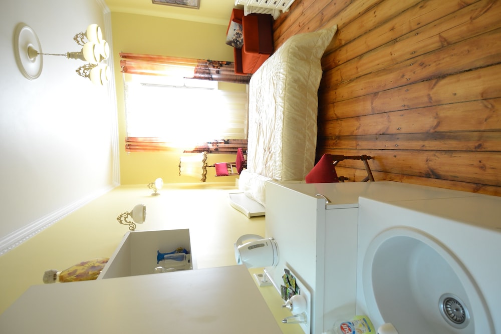 Standard Apartment (Two People) photo 3