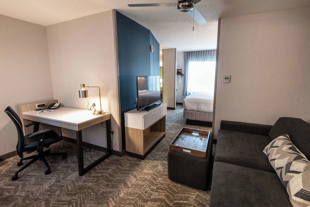Suite, Multiple Beds - Photo 5