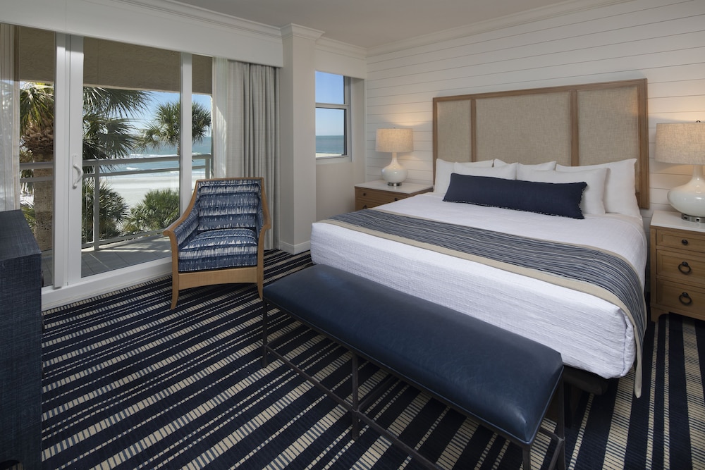 Room, 1 King Bed, Beach View
