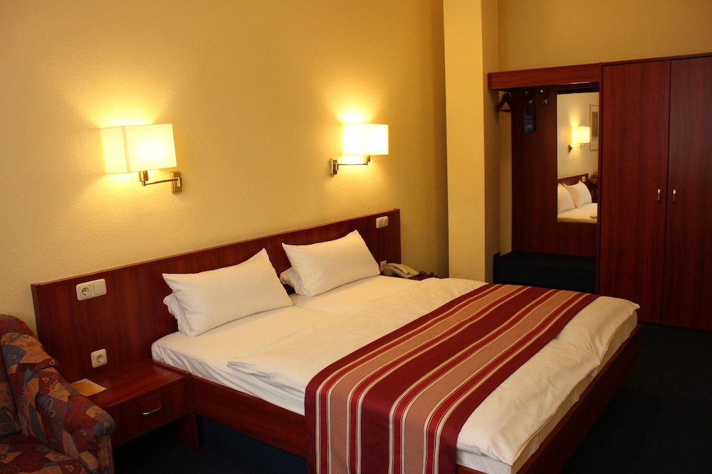 Double Room, 1 Double Bed