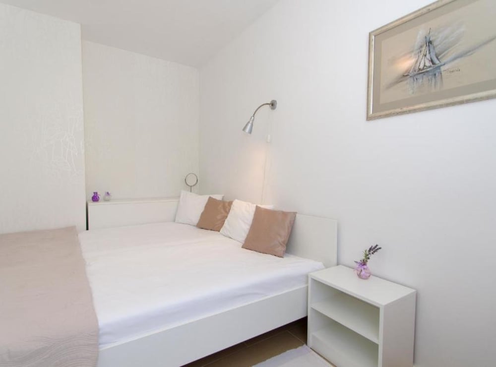 Apartment (Apartments Villa Olea - Apartment wit) photo 3