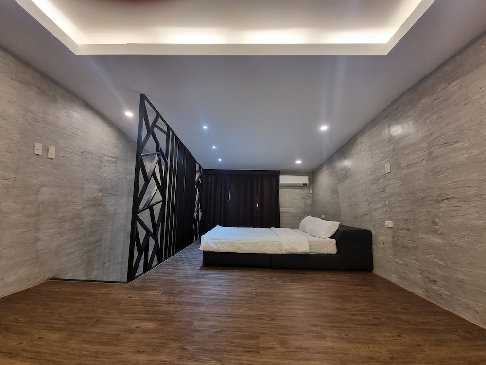 Basic Single Room photo 2