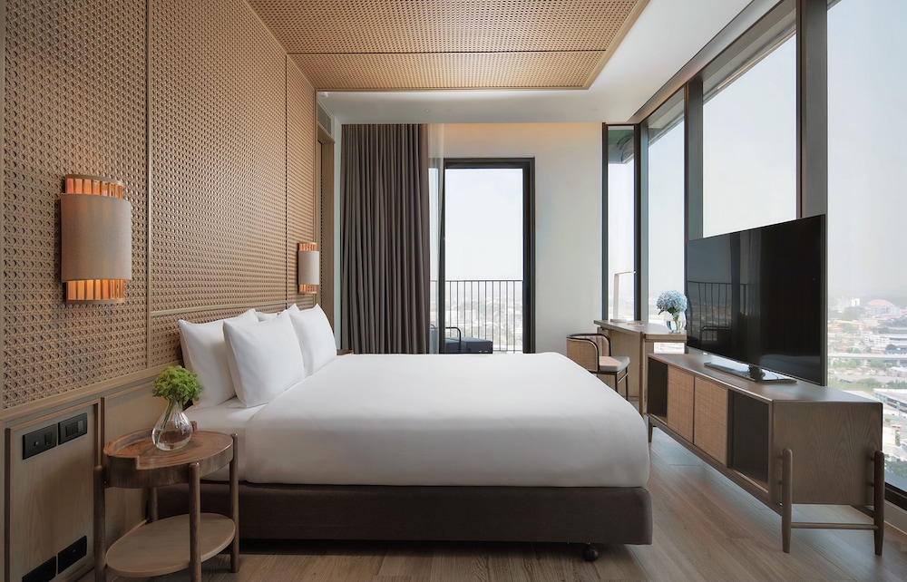 Kaen Corner Suite King