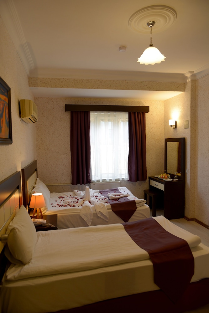 Standard Triple Room photo 2