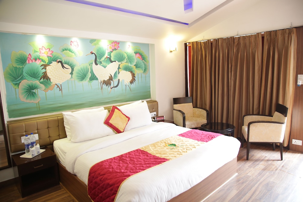 Diamond Room