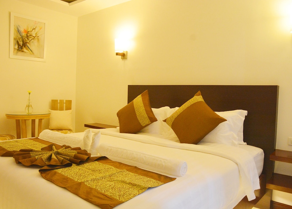 Romantic Double Room, 1 King Bed photo 2