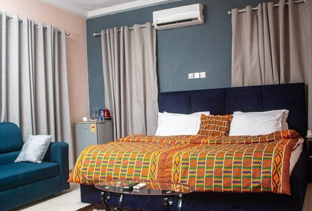 Executive Suite, Multiple Beds, City View