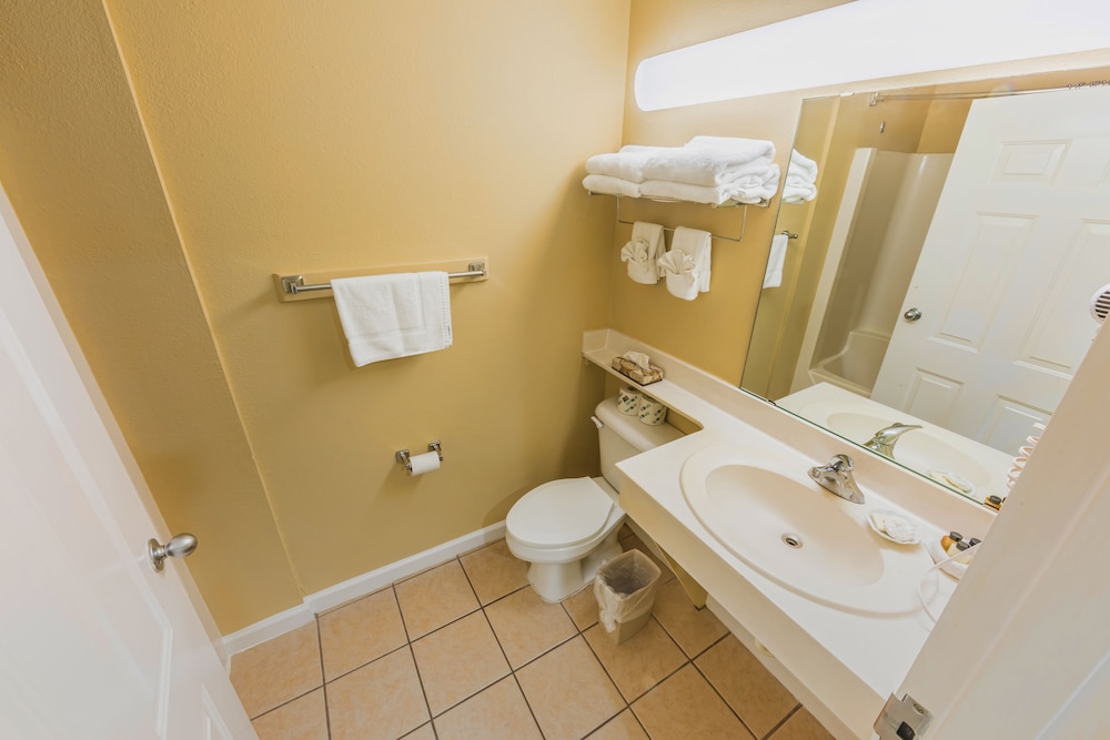 Island View, Standard 2 Queen Beds photo 3