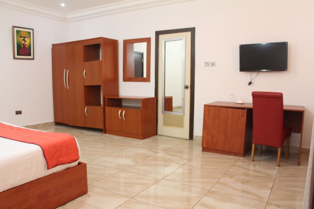 Honeymoon Suite