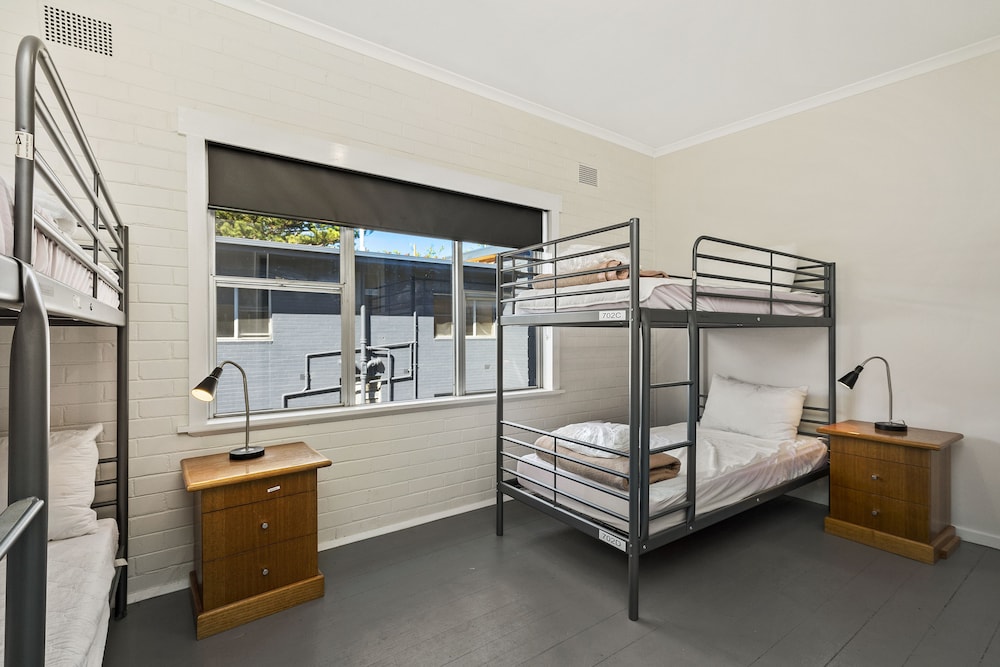 Dorm Room - 2 Share photo 2