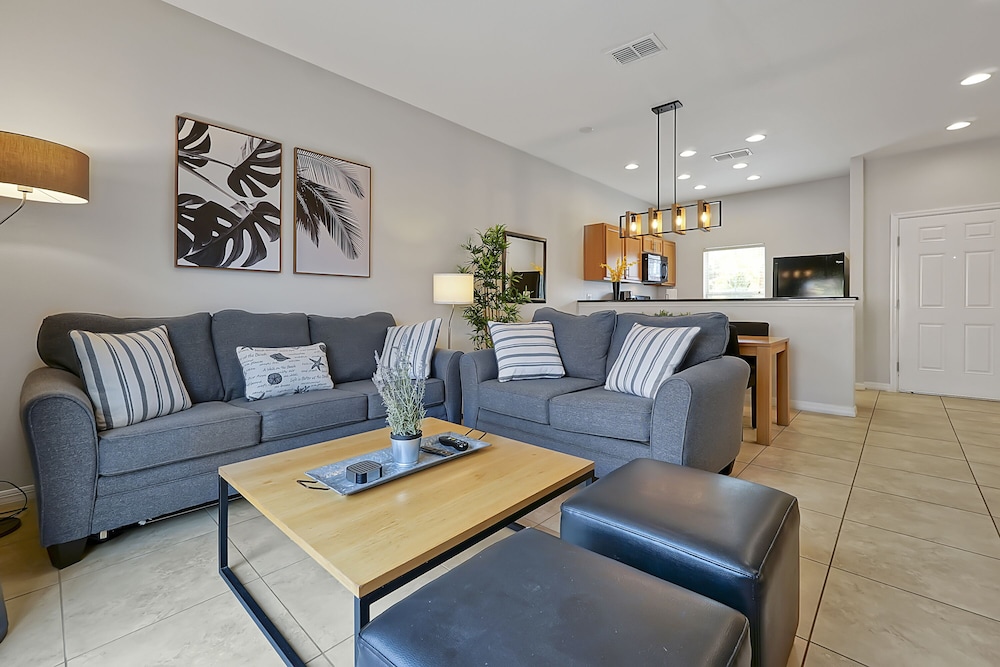 Standard Townhome, 2 Bedrooms, Hot Tub - Photo 13