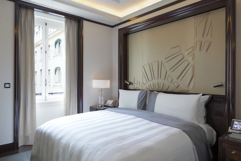 Premier Room, 1 King Bed
