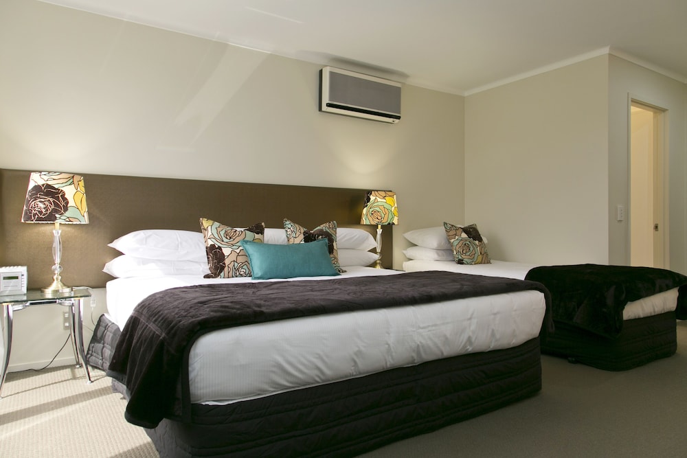 Triple Studio (1 x King and 1 Single beds) photo 1