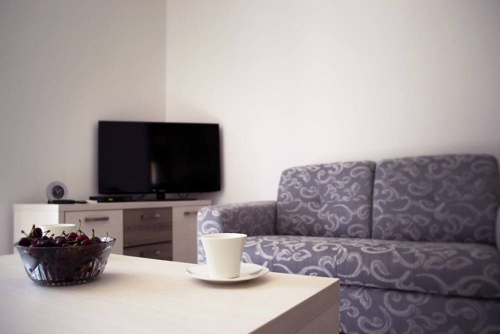 Apartment, 1 Bedroom, Balcony photo 3