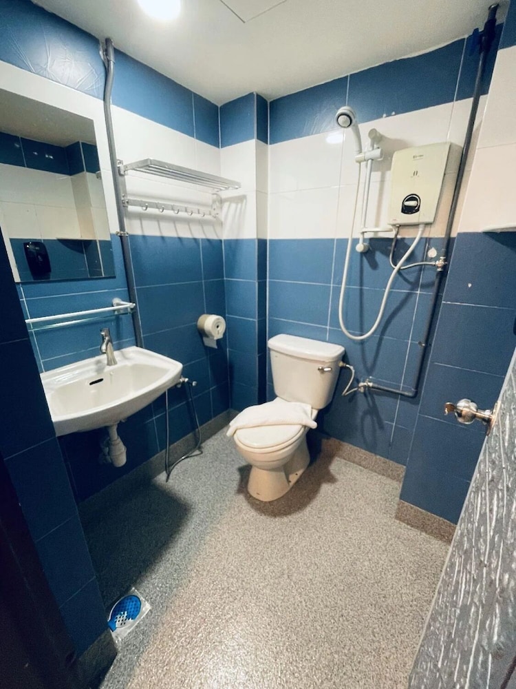 Superior Room, 1 Queen Bed photo 2