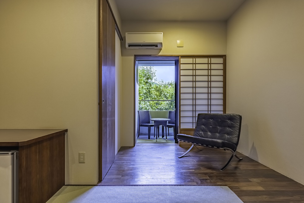 Japanese Western Style Superior Twin Room with Private Open-Air Bath, Non Smoking (Bettei)