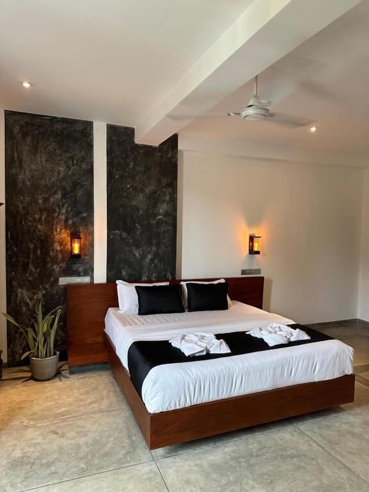 Deluxe Double Room, 1 King Bed photo 1