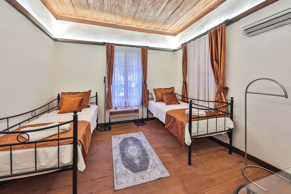 Comfort Twin Room