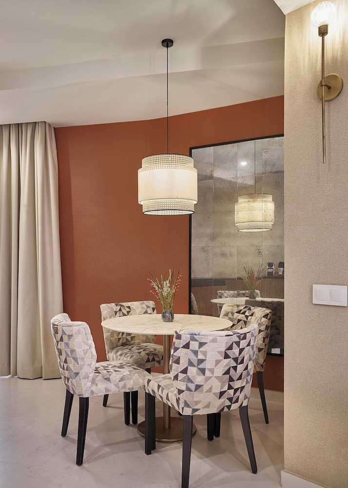 Junior Suite, Ground Floor - Photo 5