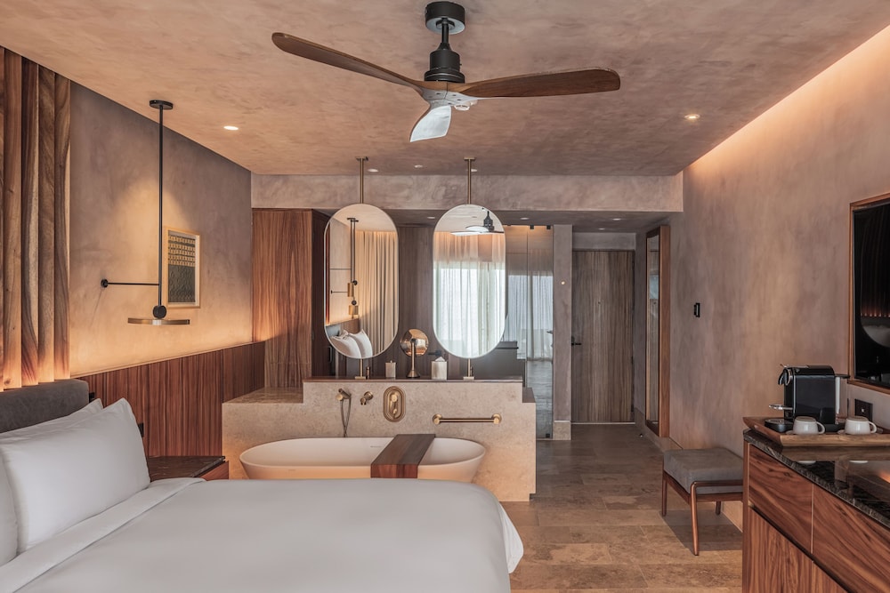 Suite, 1 King Bed, Ocean View (Duplex, Plunge Pool)
