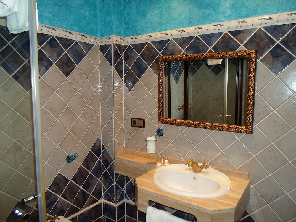 Luxury Double Room photo 2