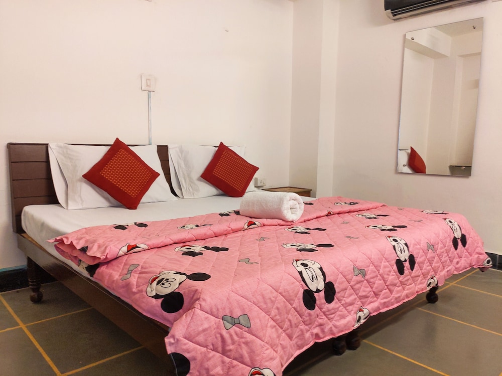 Deluxe Room - Photo 3