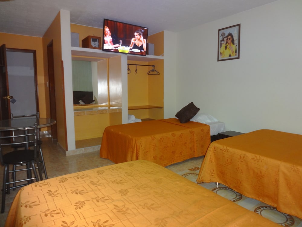 Triple Room (With Air Conditioning) photo 2