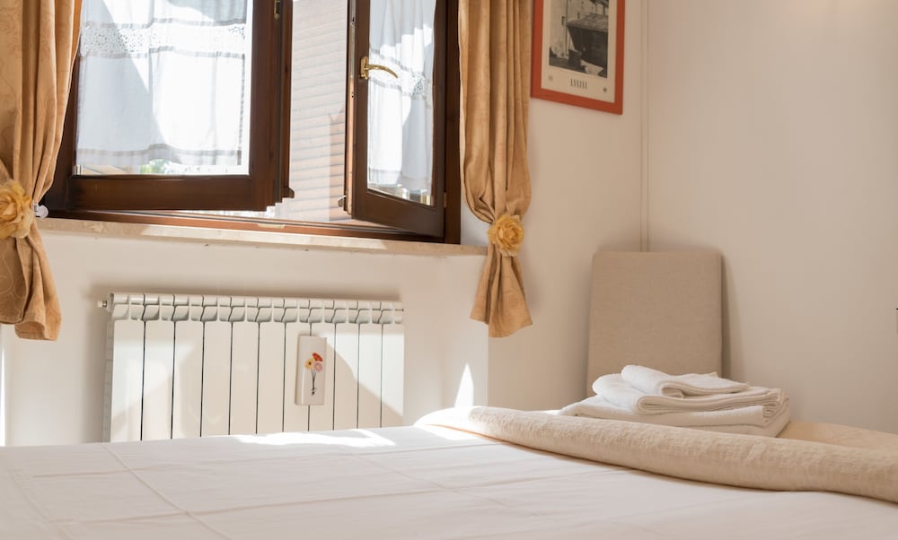 Deluxe Double Room, 1 Bedroom, Private Bathroom, Valley View (Camera Stellae 4) photo 2