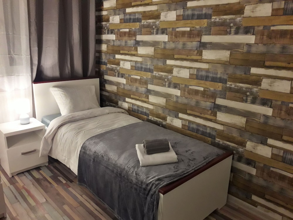 Design Twin Room, 2 Twin Beds, Non Smoking, Bathtub photo 2