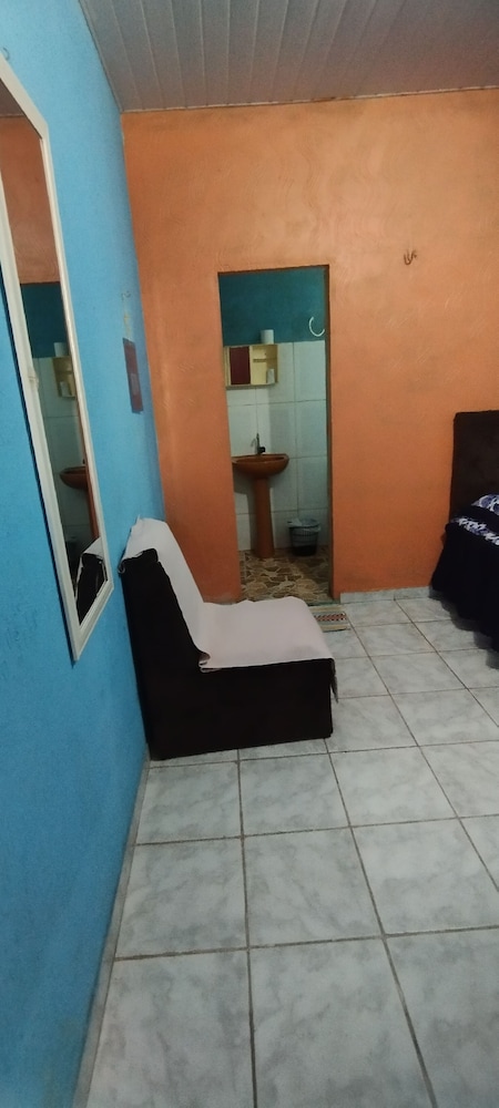 Basic Room photo 2